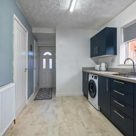 Rookwood House - Spacious Home With Free Parking - Short Stay Leeds Leeds  Exterior photo